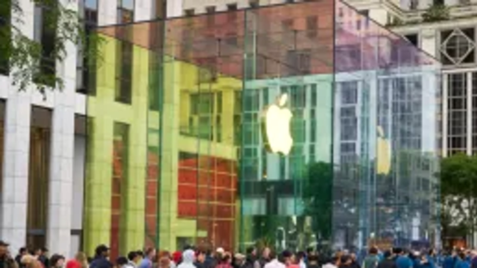 Британия давит на Apple: NFC для платежей всё ещё закрыт для конкурентов